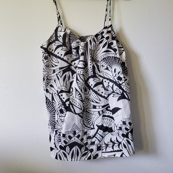 Banana Republic (Medium Black and White Top) - Picture 1 of 8